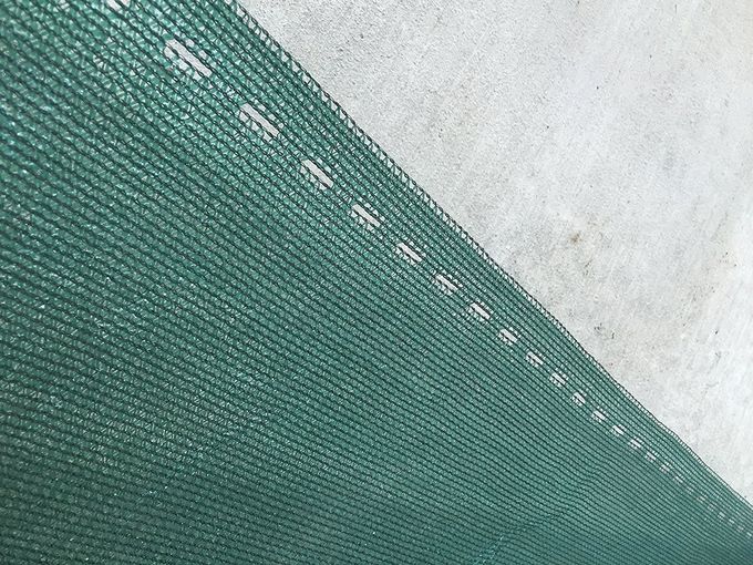 Tessuto dell'ombra del giardino dell'HDPE 90gsm, tasso ad alta resistenza del panno 80% dell'ombra della maglia